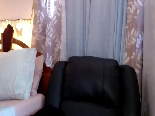 Live sex webcam photo for SelinaAugust #271958816