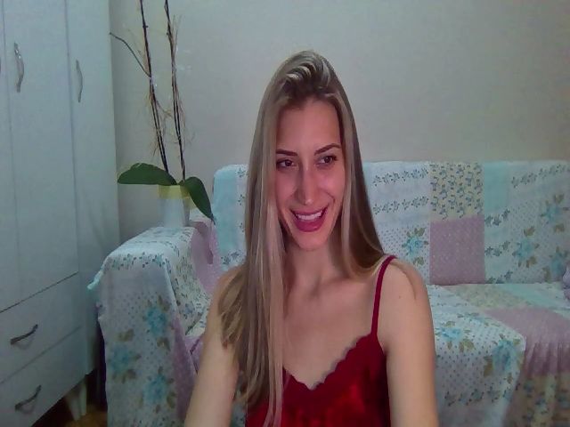 Live sex webcam photo for SellinMe #273012579