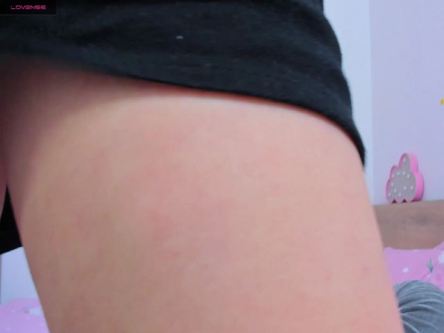 Live sex webcam photo for Sensual_Ari #272972939