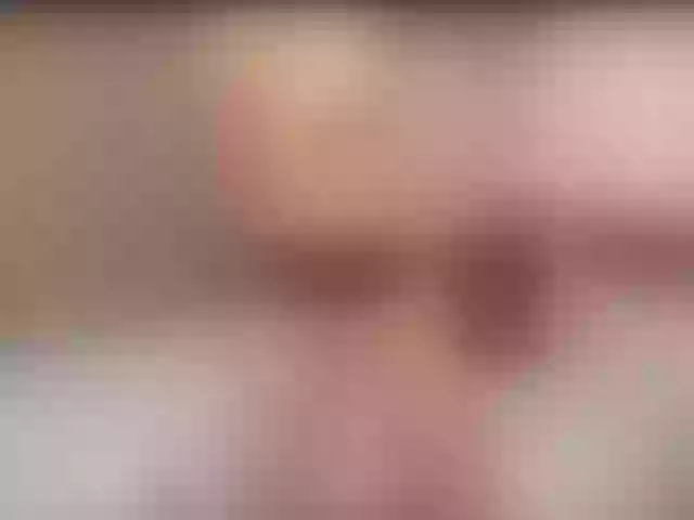 Live sex webcam photo for Sensuallmilf #271870121