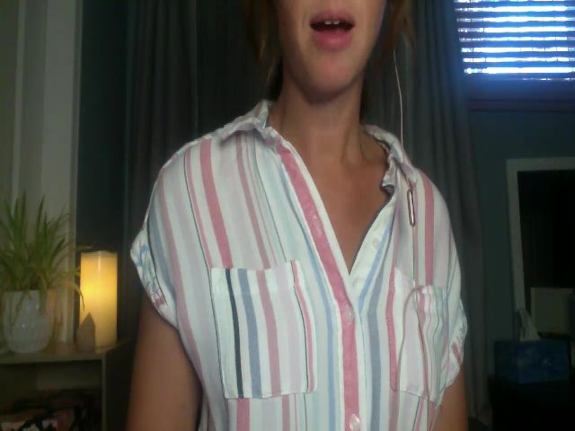 Live sex webcam photo for SeraphinaR #274485833