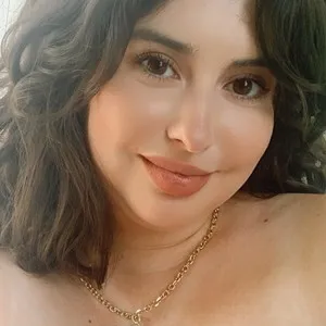 Live sex webcam photo for SerenaBB3 #289426319