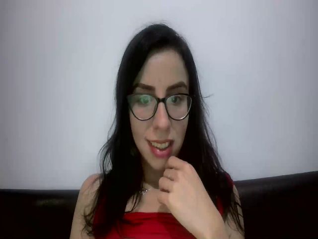 Live sex webcam photo for SerenaShalre #271852980