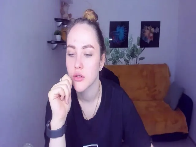 Live sex webcam photo for SeveiGold #271745600