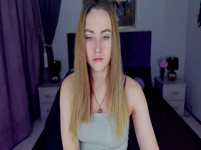 Live sex webcam photo for SeveiGold #271769494