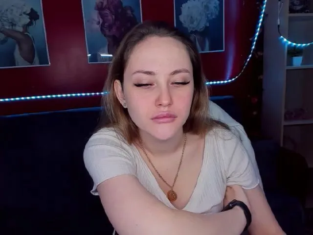 Live sex webcam photo for SeveiGold #271829754