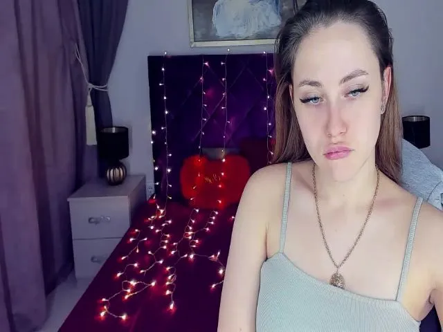 Live sex webcam photo for SeveiGold #271873676