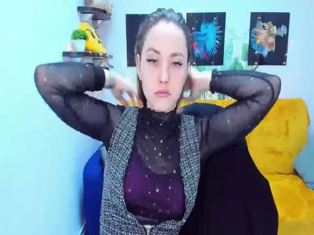 Live sex webcam photo for SeveiGold #271994179