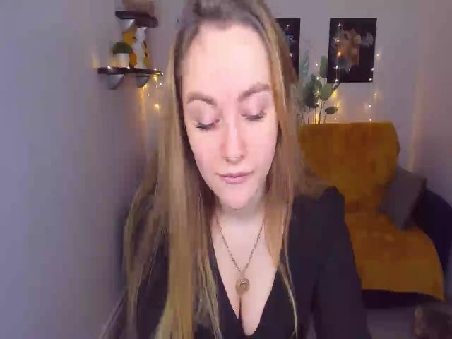 Live sex webcam photo for SeveiGold #272066984