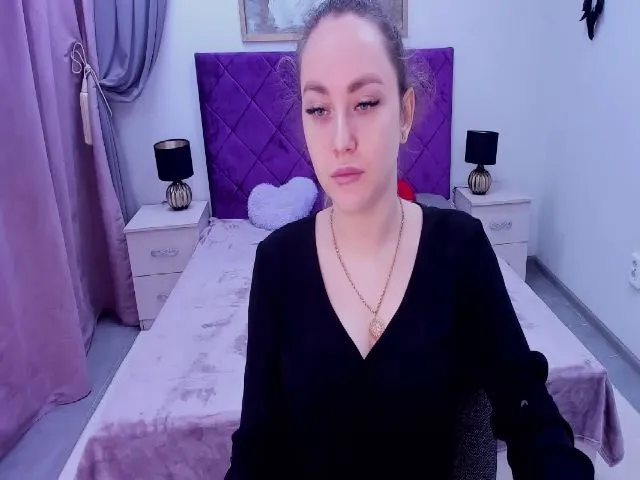 Live sex webcam photo for SeveiGold #272187225