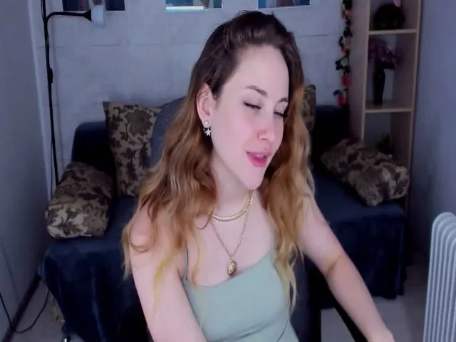 Live sex webcam photo for SeveiGold #273228014