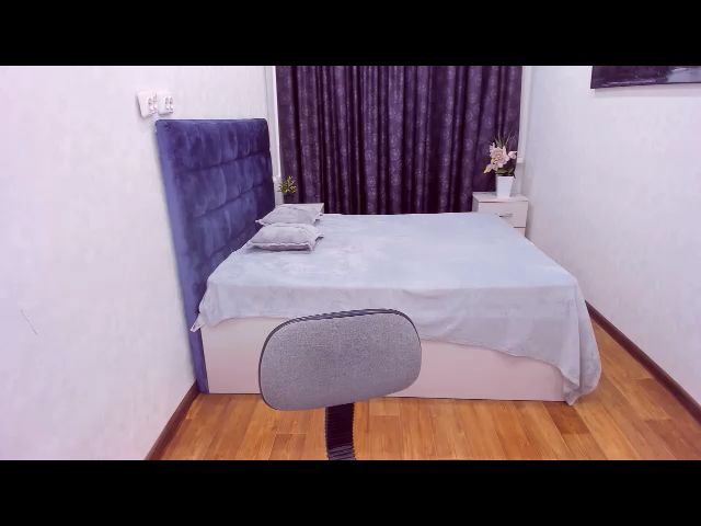 Live sex webcam photo for SeveiGold #273754320