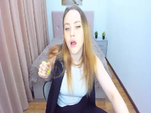 Live sex webcam photo for SeveiGold #273773229