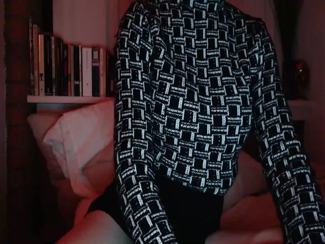 Live sex webcam photo for SevenVeils #272614376