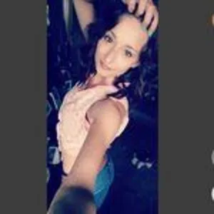 Live sex webcam photo for Sexualskye_ #289170271