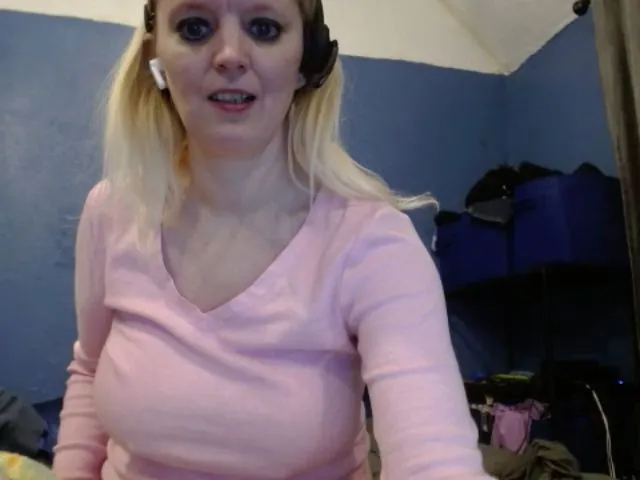 Live sex webcam photo for SexxySouthern #271856378