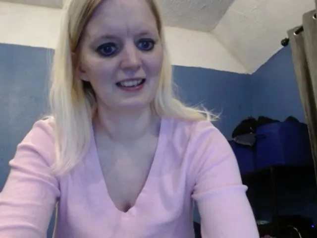 Live sex webcam photo for SexxySouthern #271857697