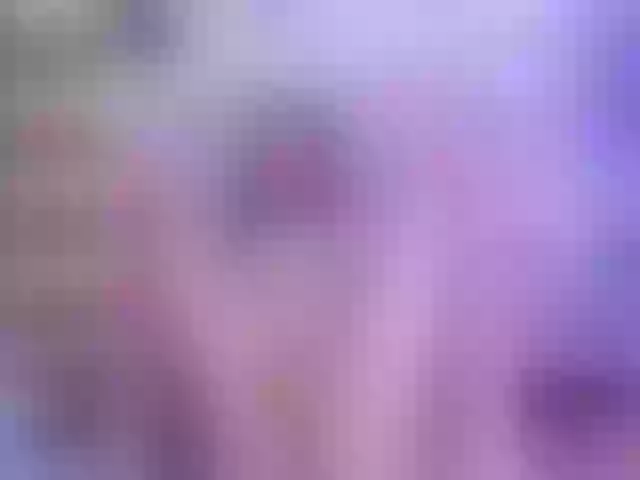 Live sex webcam photo for SexyAshley2x #272384794