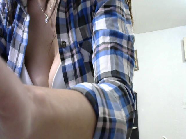 Live sex webcam photo for SexyBDoll #273787070