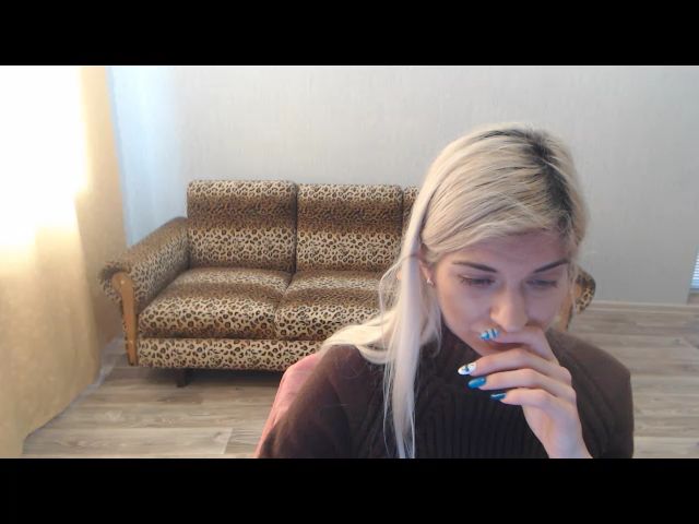 Live sex webcam photo for SexyBeatriice #271990939