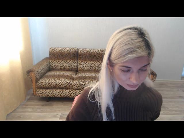 Live sex webcam photo for SexyBeatriice #271990997