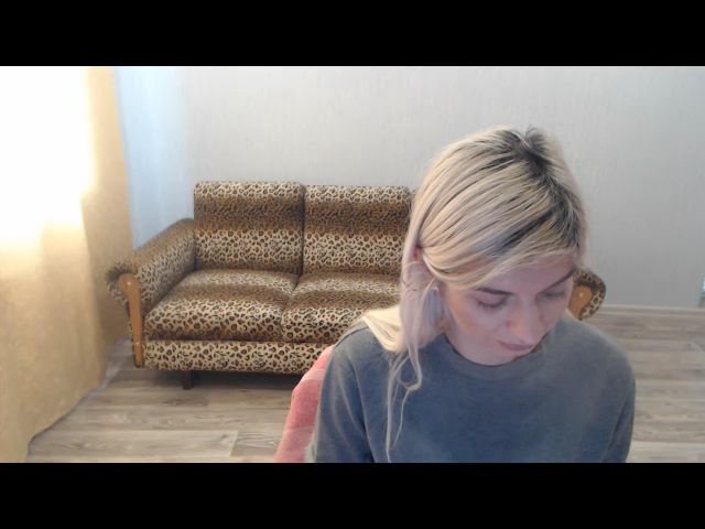 Live sex webcam photo for SexyBeatriice #272005522