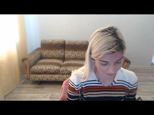 Live sex webcam photo for SexyBeatriice #272018489