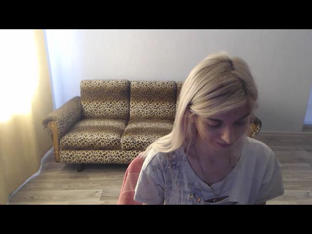 Live sex webcam photo for SexyBeatriice #273674009