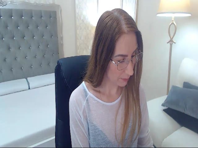 Live sex webcam photo for SexyFantasyBB #272605397