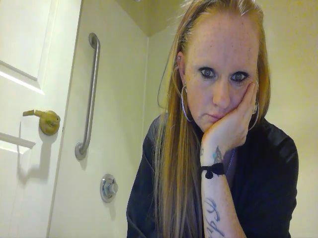 Live sex webcam photo for SexyPleasure1 #271731906