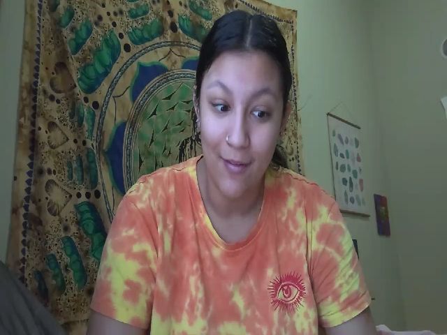 Live sex webcam photo for SexySerenity3 #272180227