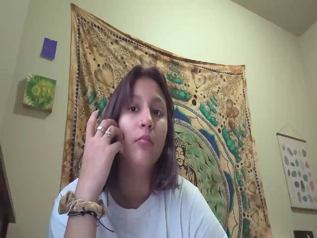 Live sex webcam photo for SexySerenity3 #272286484