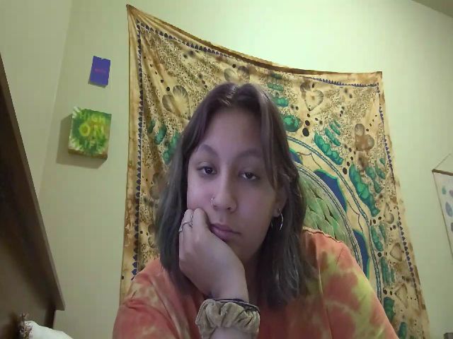 Live sex webcam photo for SexySerenity3 #272310728