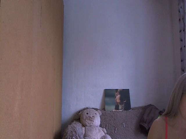 Live sex webcam photo for Sexy_Blondy_ #271743775