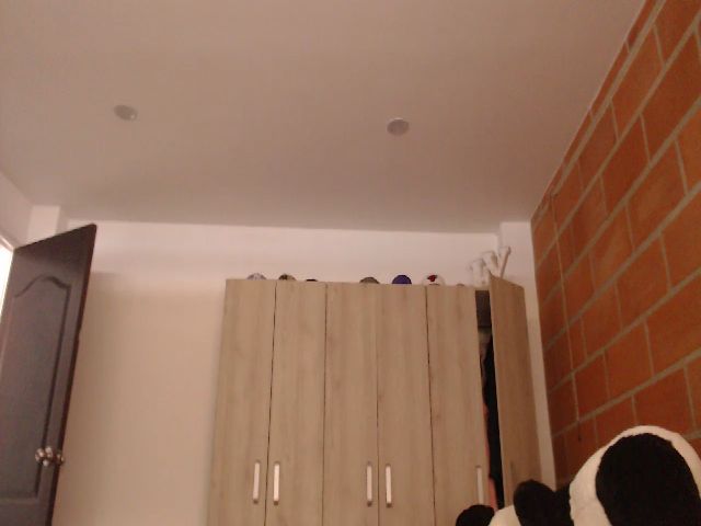 Live sex webcam photo for Sexybunny_0_0 #272070149