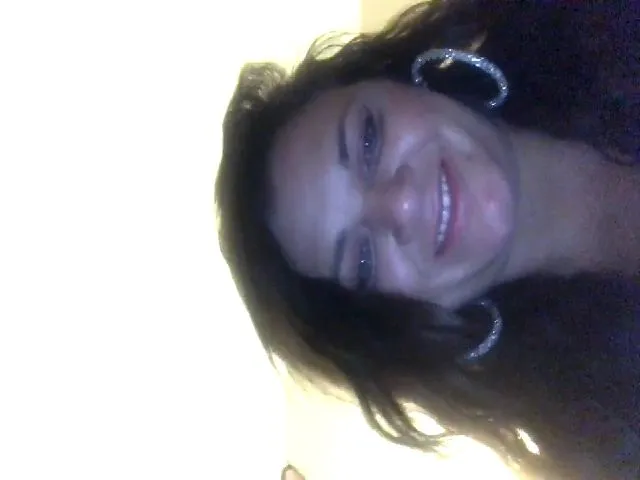 Live sex webcam photo for Sexychicxxx #272796821