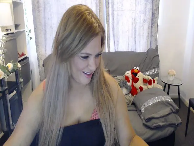 Live sex webcam photo for Sexychicxxx #273626195