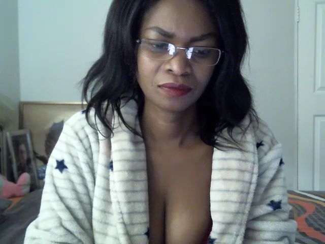 Live sex webcam photo for Sexyebony69x #271766666