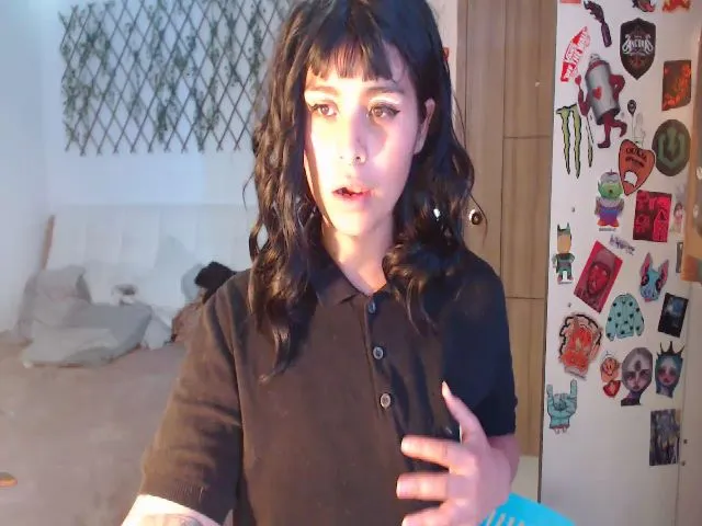 Live sex webcam photo for Sexygoddess20 #272507598