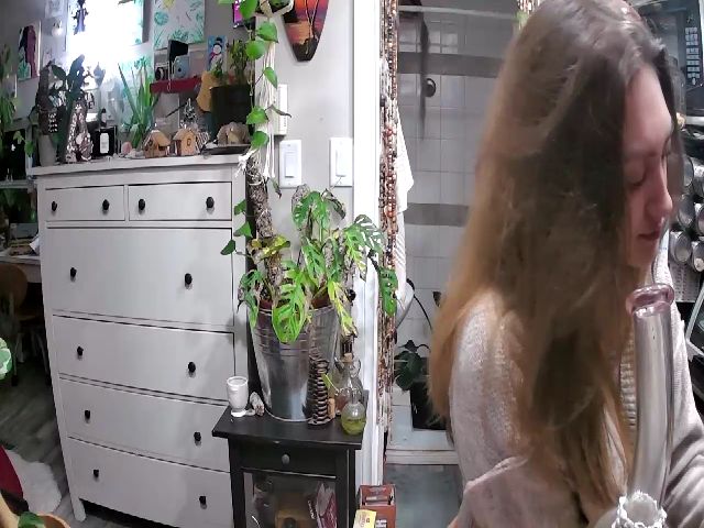 Live sex webcam photo for Sexylexi211 #271820372