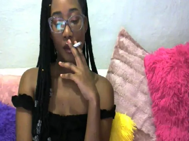 Live sex webcam photo for Sexyliciousex #272162299