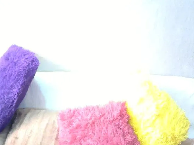 Live sex webcam photo for Sexyliciousex #272237943