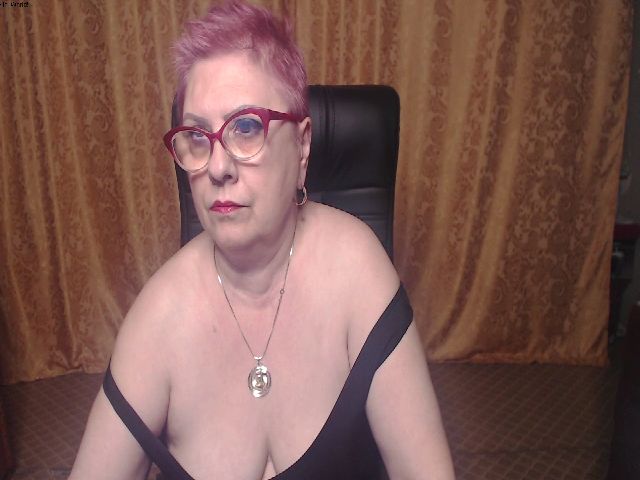 Live sex webcam photo for Sexylynette4u #271722092