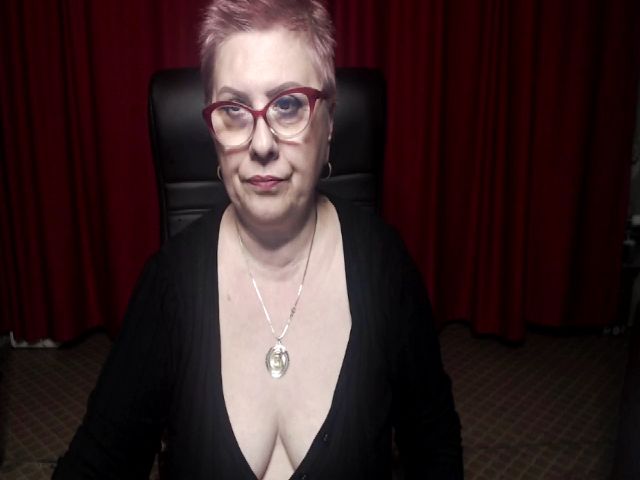 Live sex webcam photo for Sexylynette4u #271884738