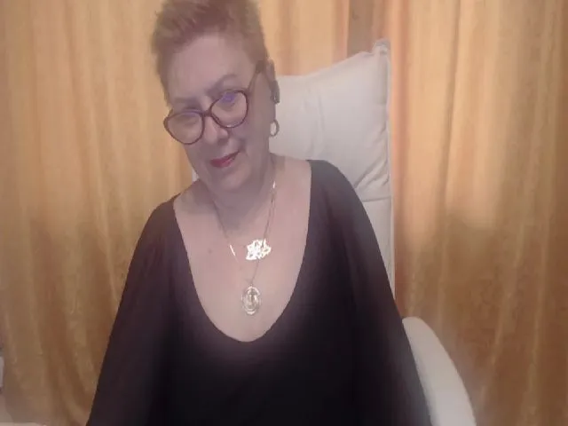 Live sex webcam photo for Sexylynette4u #273471776