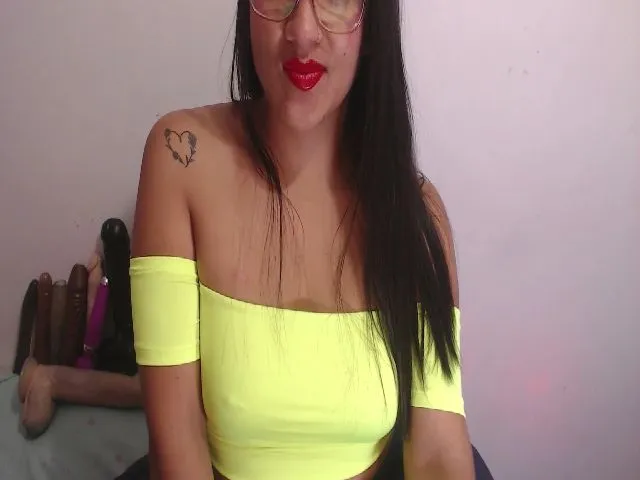 Live sex webcam photo for Sexymichela_1 #272019346