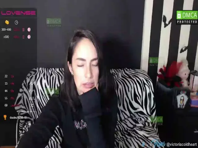 Live sex webcam photo for Sexypinup02 #273468620