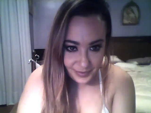 Live sex webcam photo for Sexysapphire2 #274361105