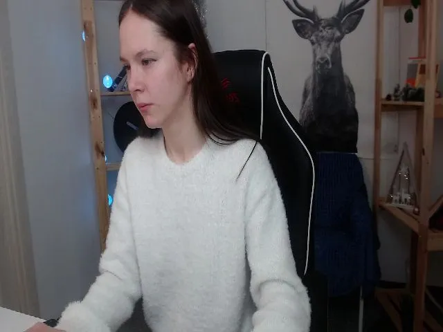 Live sex webcam photo for Sh0wroom #271746971