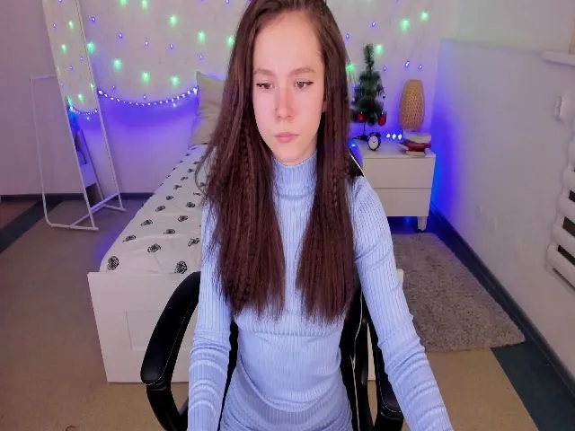 Live sex webcam photo for Sh0wroom #271825764